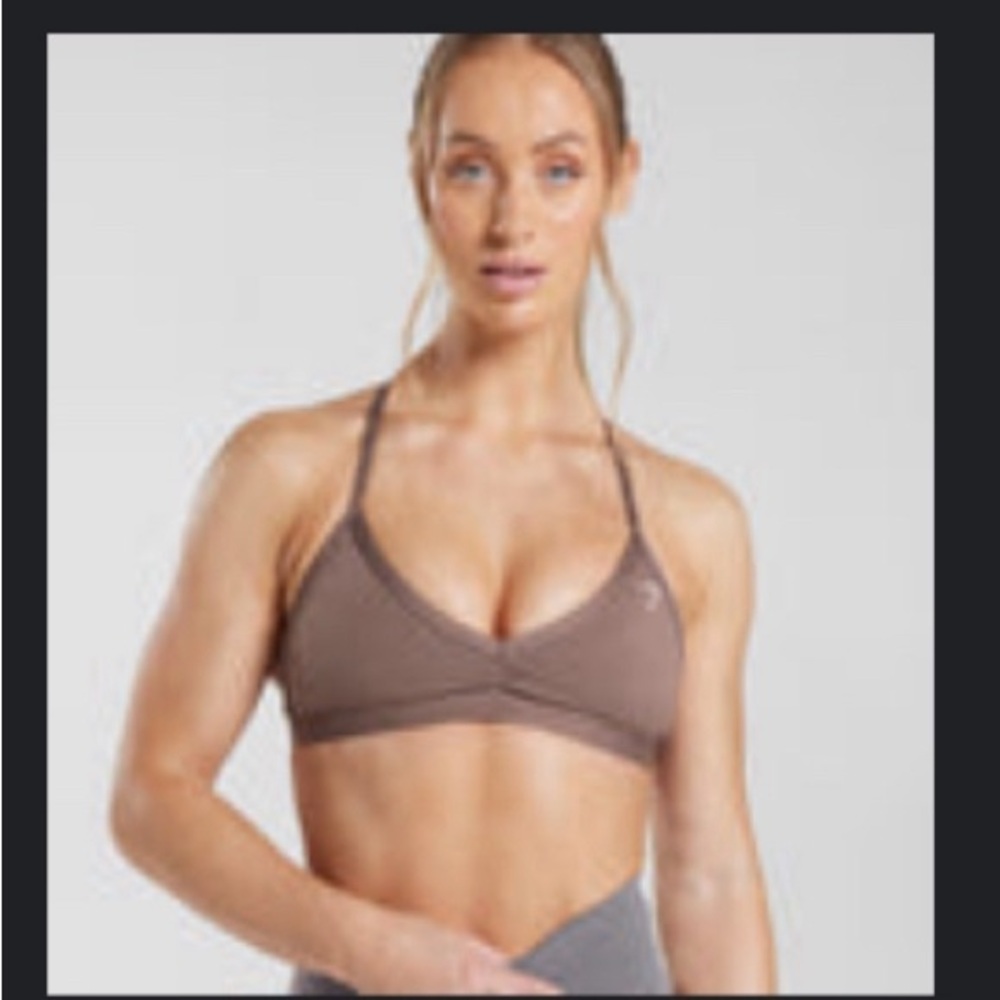 Gymshark
Minimal Sports
Bra - Truffle
Brown